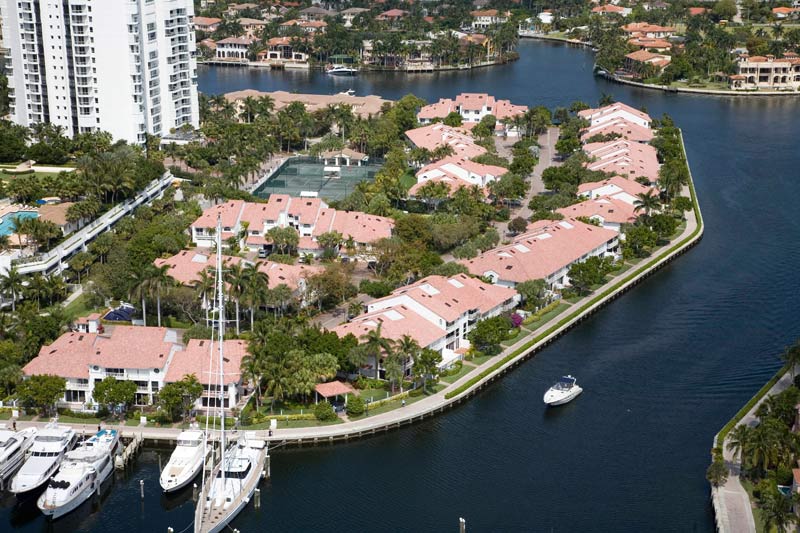 Golden Pointe Townhomes