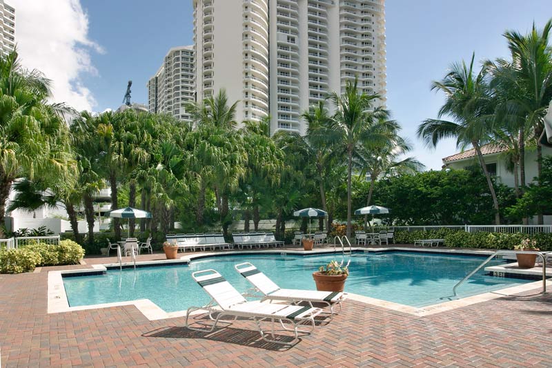Golden Pointe Pool