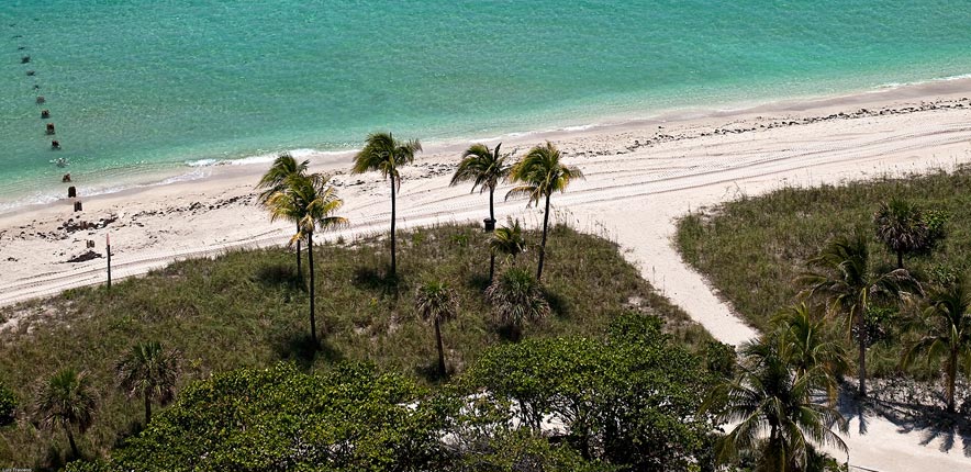 Bellini Bal Harbour Luxury Condo View of Beachfront