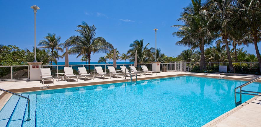 Bellini Bal Harbour Luxury Condo View of Pool