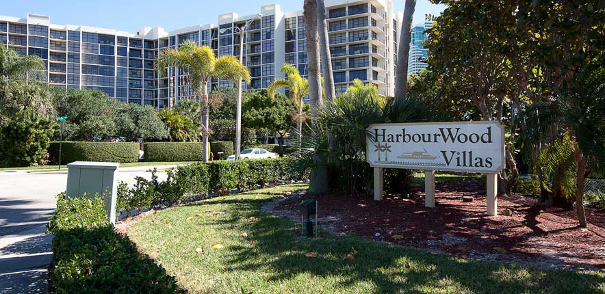 Harbourwood Villas Hallandale Luxury Condo Entrance
