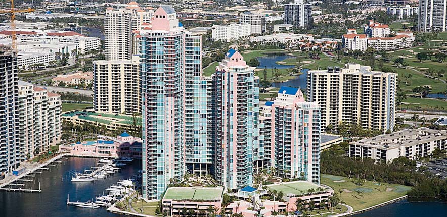 Hidden Bay Aventura Main View