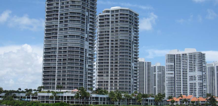 One Island Place Aventura Main View