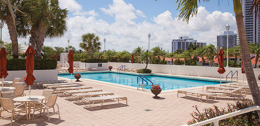 One Island Place Aventura Private Pool For Luxury Condo Residents