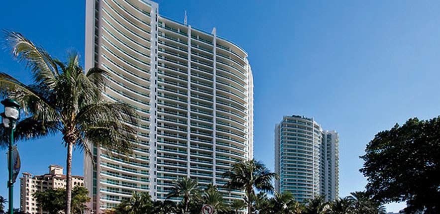 Porto Vita Aventura Condo Street View