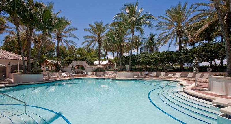 Williams Island Aventura Luxury Condo Pool View